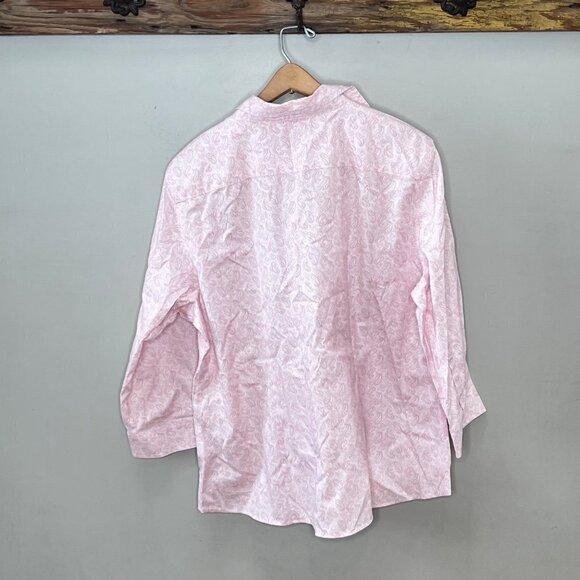 L. L. Bean Wrinkle Resist Pink Paisley Print‎ Button Up Shirt- Size L - Picture 5 of 5